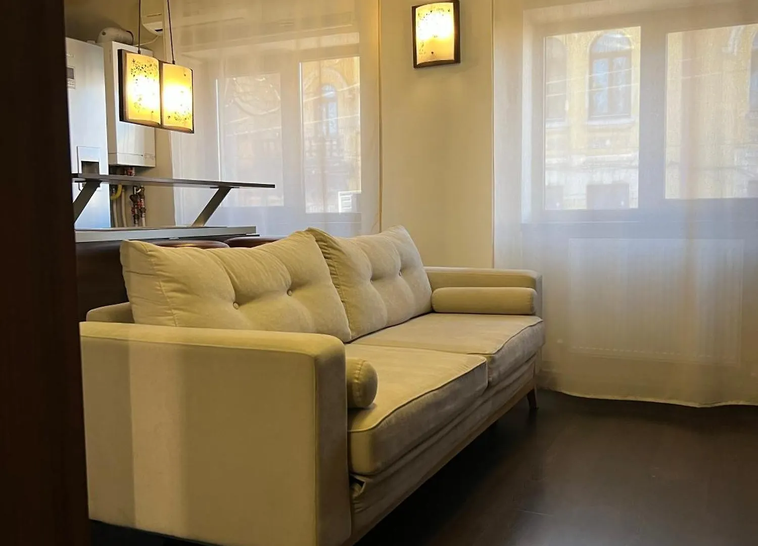 Urban Oasis: Central Location Apartment Bucharest Romania