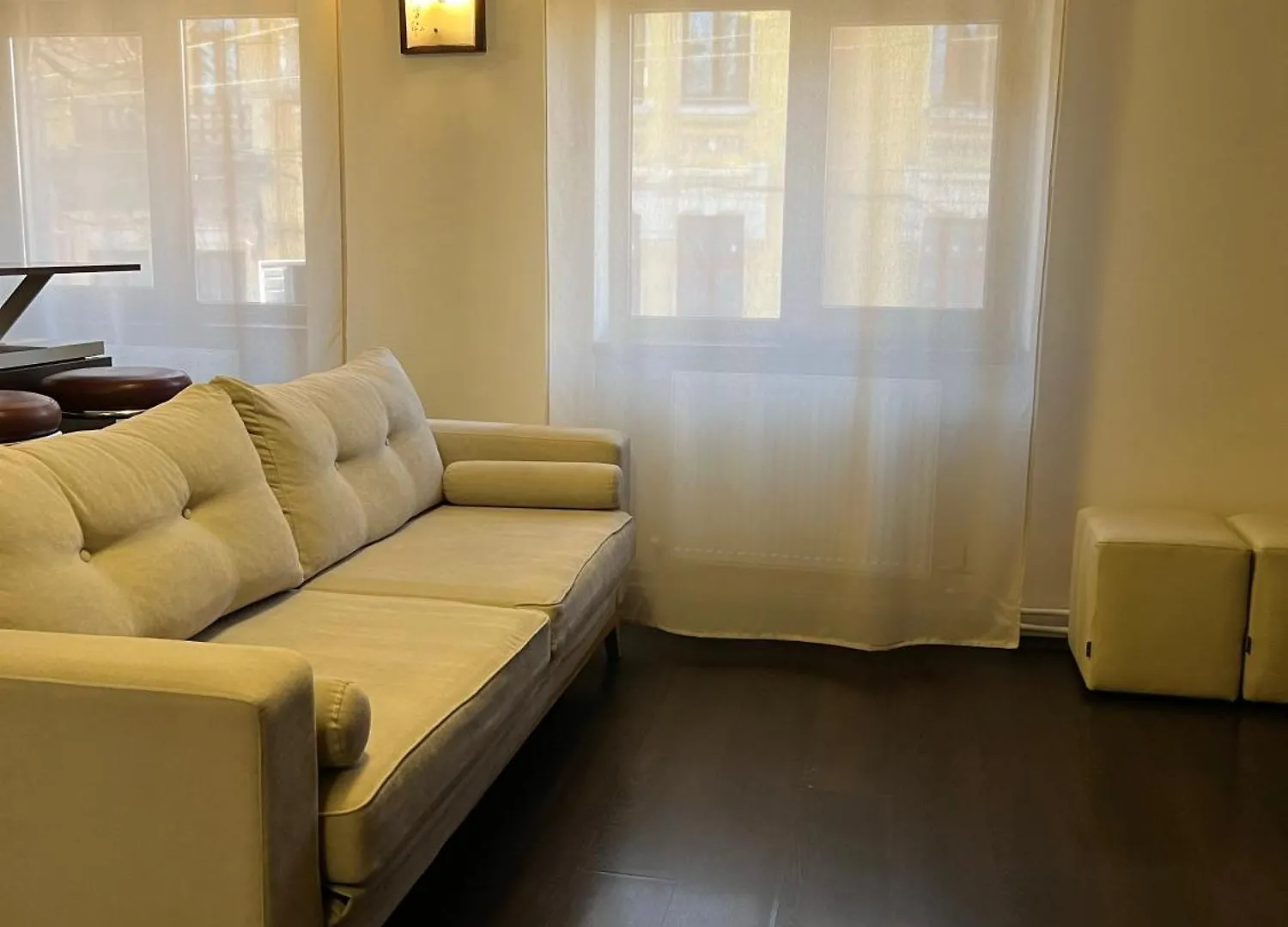 Urban Oasis: Central Location Apartment Bucharest