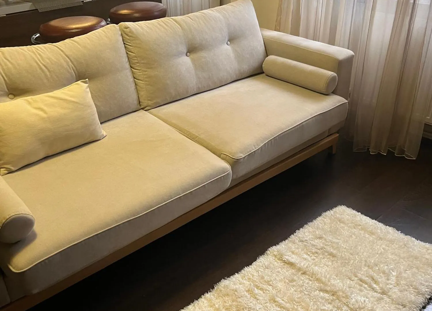 Urban Oasis: Central Location Apartment Bucharest Romania